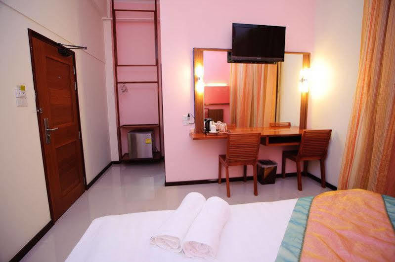 Much-Che Manta Boutique Hotel อุดรธานี ภายนอก รูปภาพ
